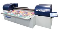 Evento Dainippon Screen destaca poder da impressora Truepress Jet W3200UV