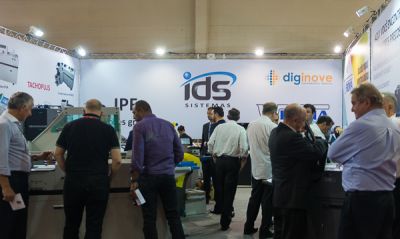 Stand da IDS Sistemas tem grande visitação e destaca soluções de acabamento na ExpoPrint Latin America 2014