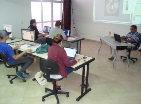 Curso Criação sem limites no Illustrator CS5 termina com aprovação total